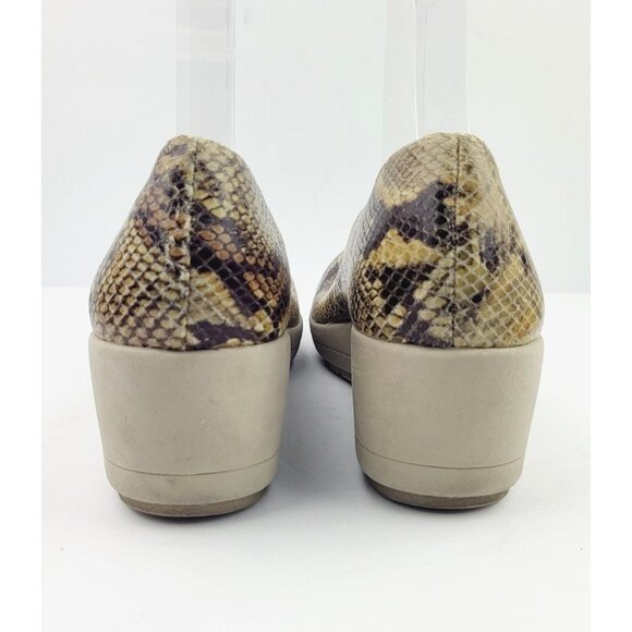 Easy Spirit Esclarita Leather Animal Print Wedge - Size 6.5 - Picture 5 of 7
